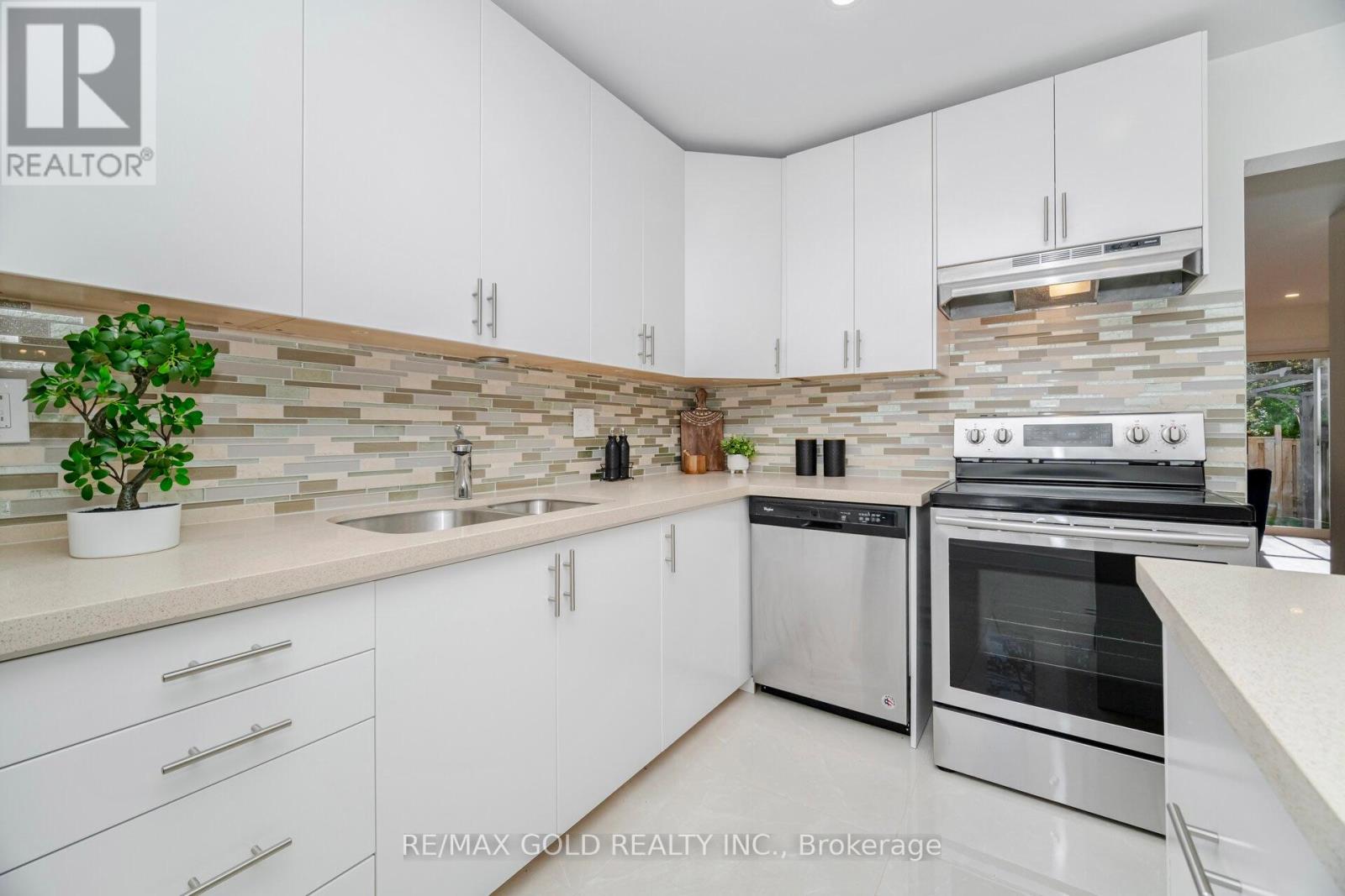 69 - 2651 Aquitaine Avenue, Mississauga, Ontario  L5N 1V5 - Photo 12 - W12435107