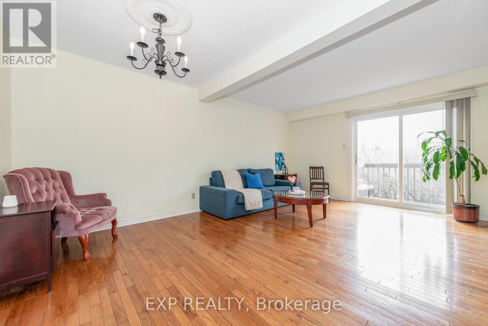 26 Mcdermot Court, Ottawa, Ontario  K2L 3V3 - Photo 10 - X12441593