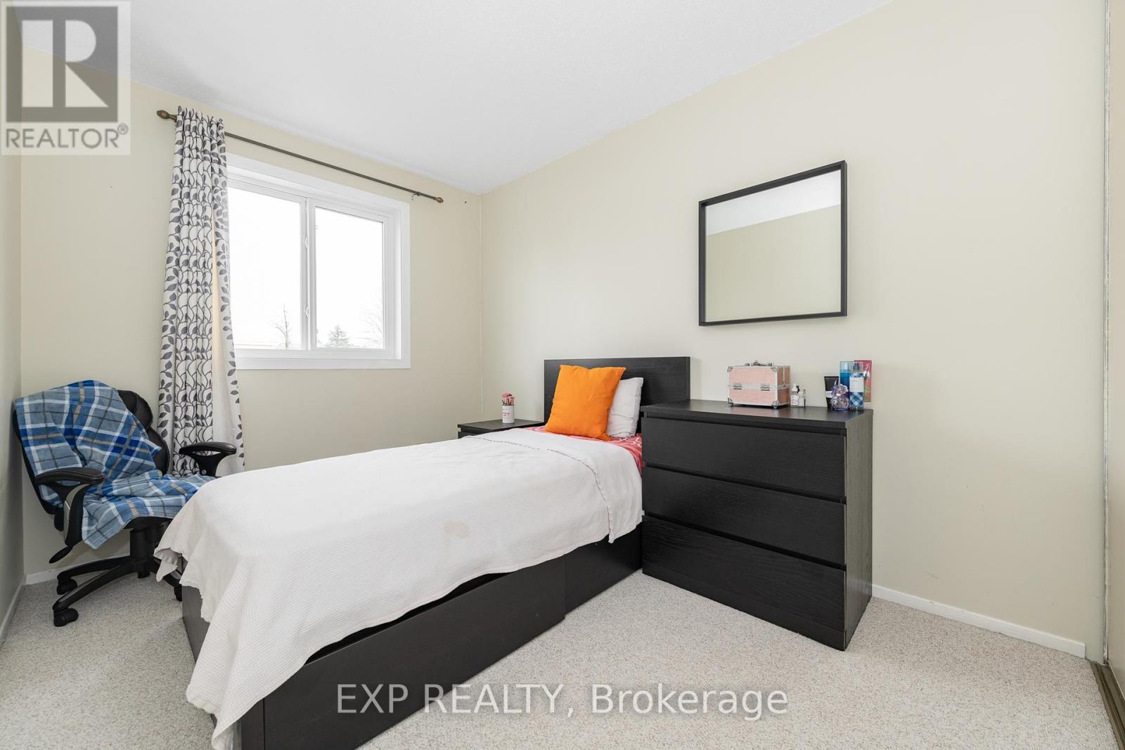 26 Mcdermot Court, Ottawa, Ontario  K2L 3V3 - Photo 17 - X12441593