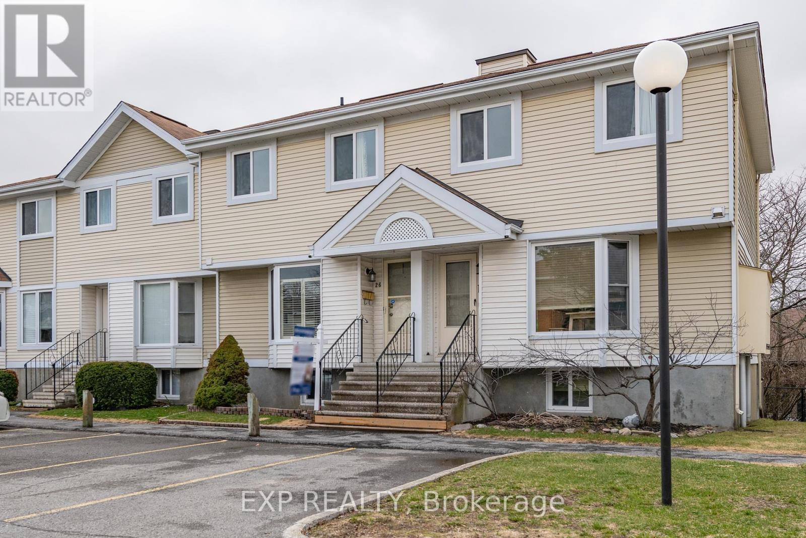 26 Mcdermot Court, Ottawa, Ontario  K2L 3V3 - Photo 2 - X12441593