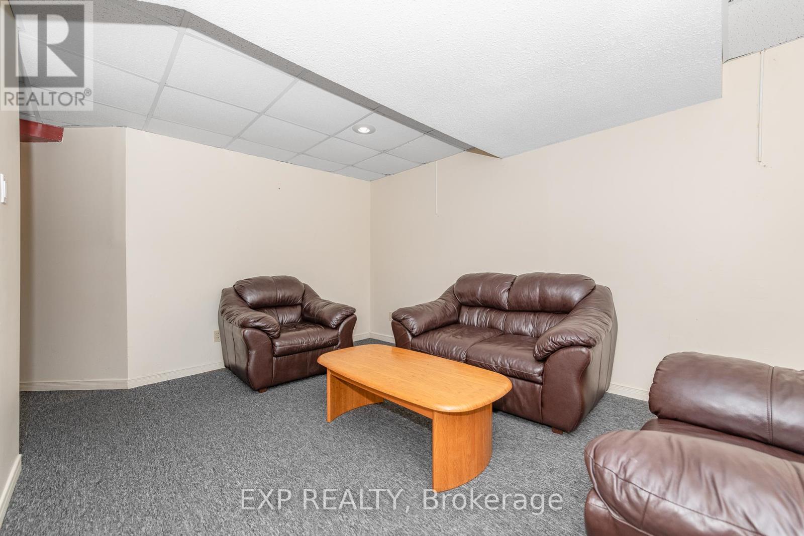 26 Mcdermot Court, Ottawa, Ontario  K2L 3V3 - Photo 35 - X12441593