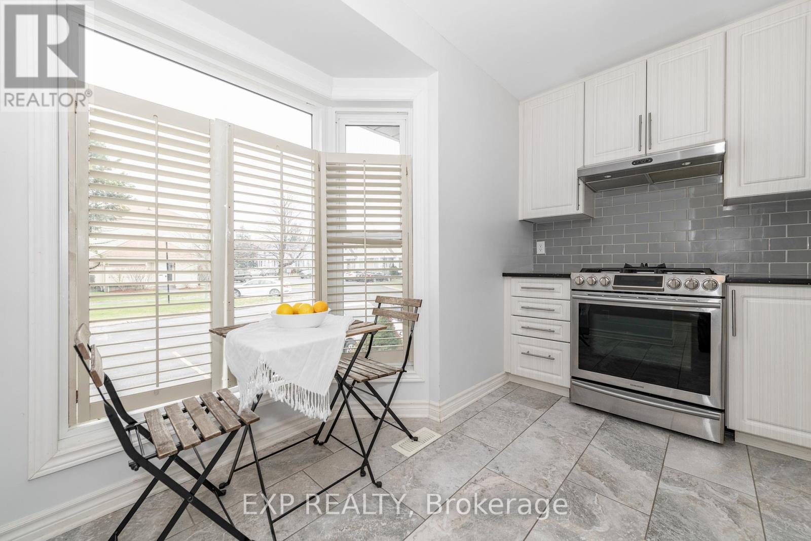 26 Mcdermot Court, Ottawa, Ontario  K2L 3V3 - Photo 6 - X12441593