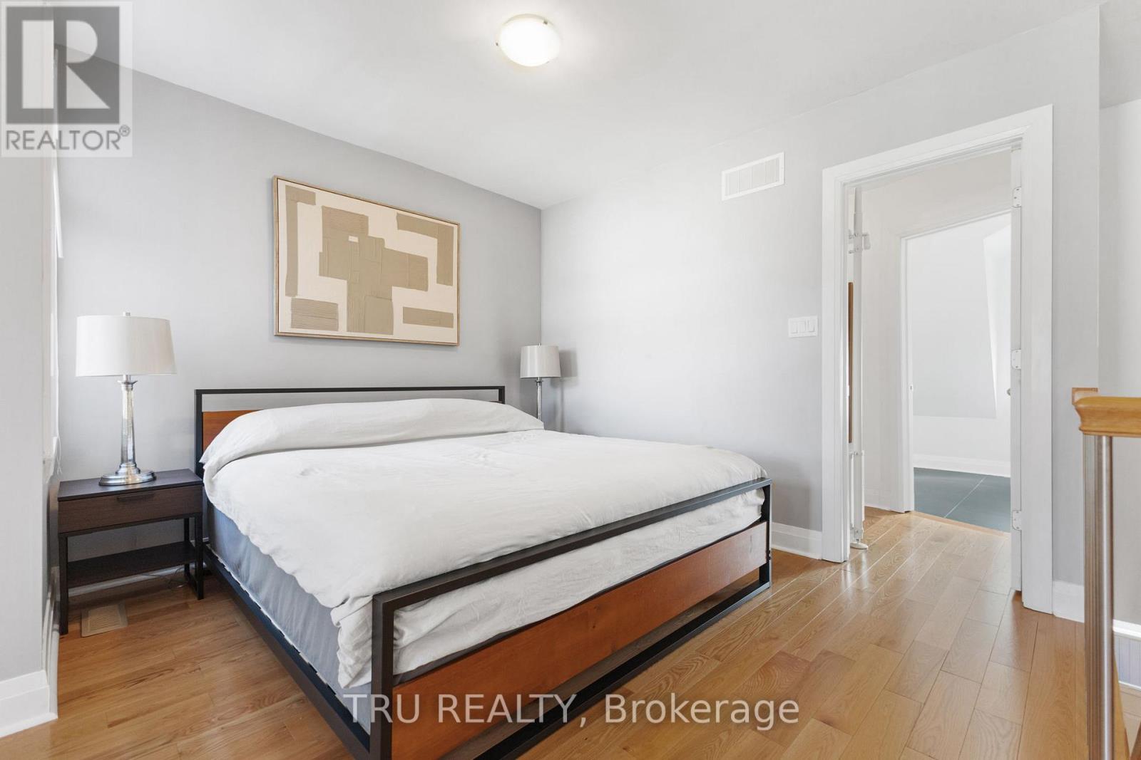 168 Arthur Street, Ottawa, Ontario  K1R 7C4 - Photo 28 - X12441605