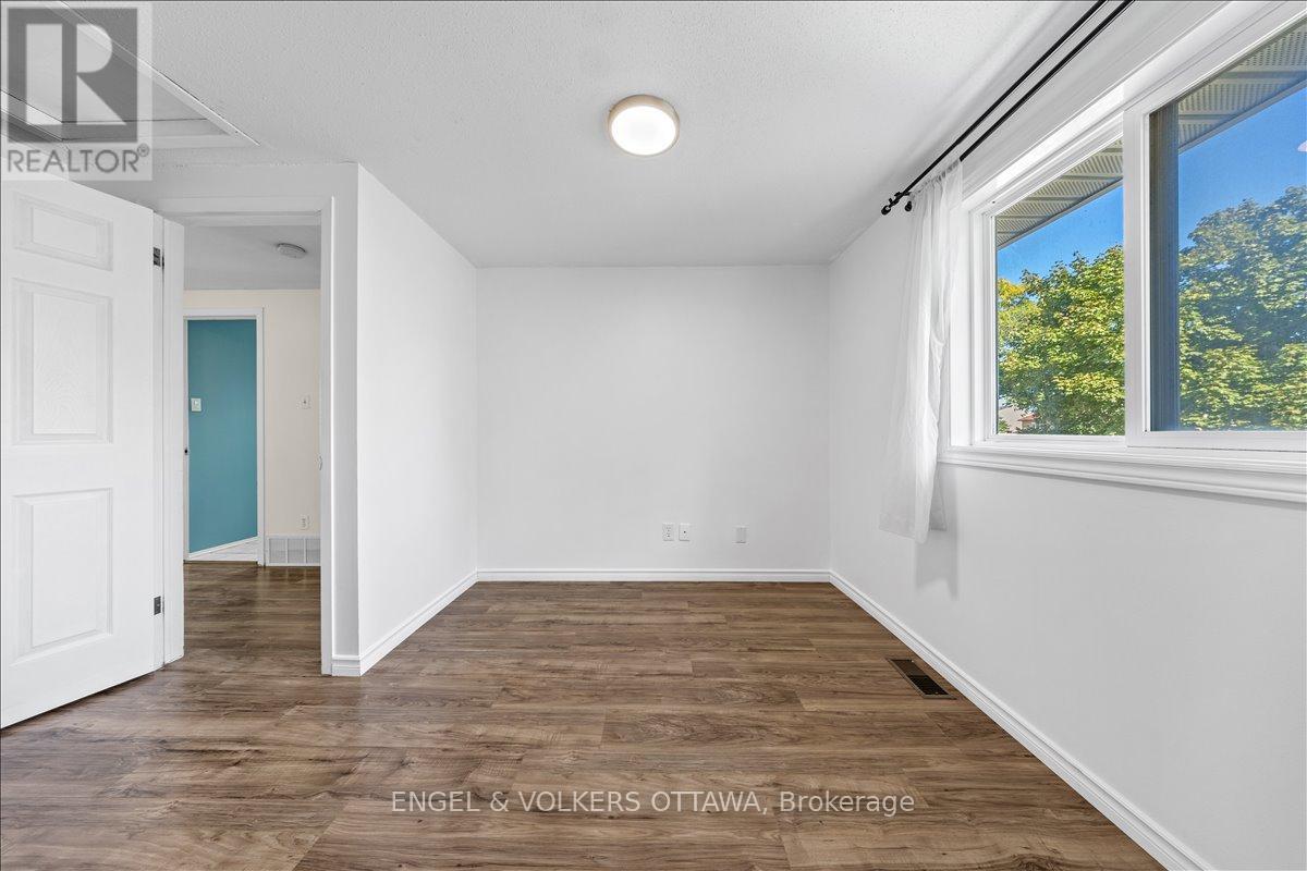 713 Malibu Terrace, Ottawa, Ontario  K2C 3T9 - Photo 19 - X12441615