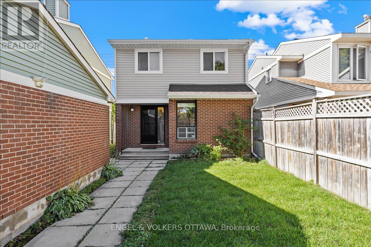 713 Malibu Terrace, Ottawa, Ontario  K2C 3T9 - Photo 2 - X12441615