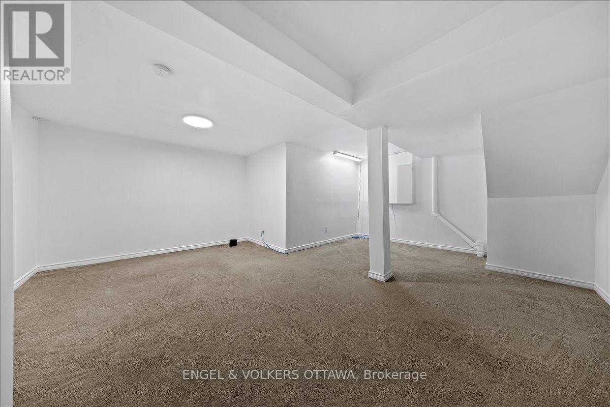 713 Malibu Terrace, Ottawa, Ontario  K2C 3T9 - Photo 22 - X12441615