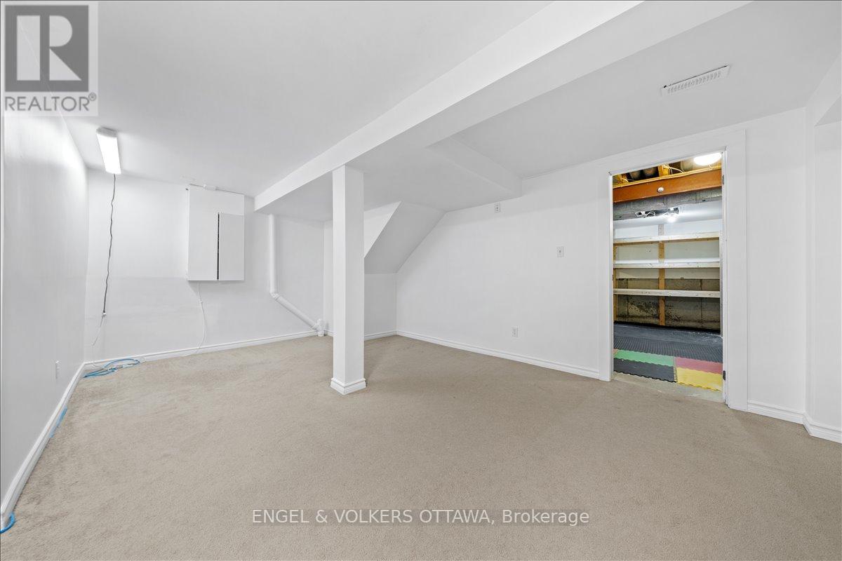 713 Malibu Terrace, Ottawa, Ontario  K2C 3T9 - Photo 24 - X12441615