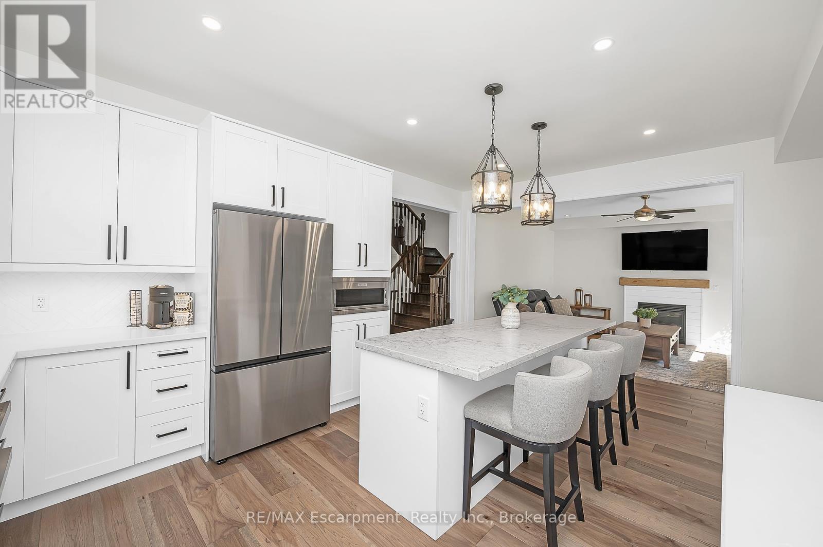 23 Howard Marshall Street, North Dumfries, Ontario  N0B 1E0 - Photo 11 - X12441584