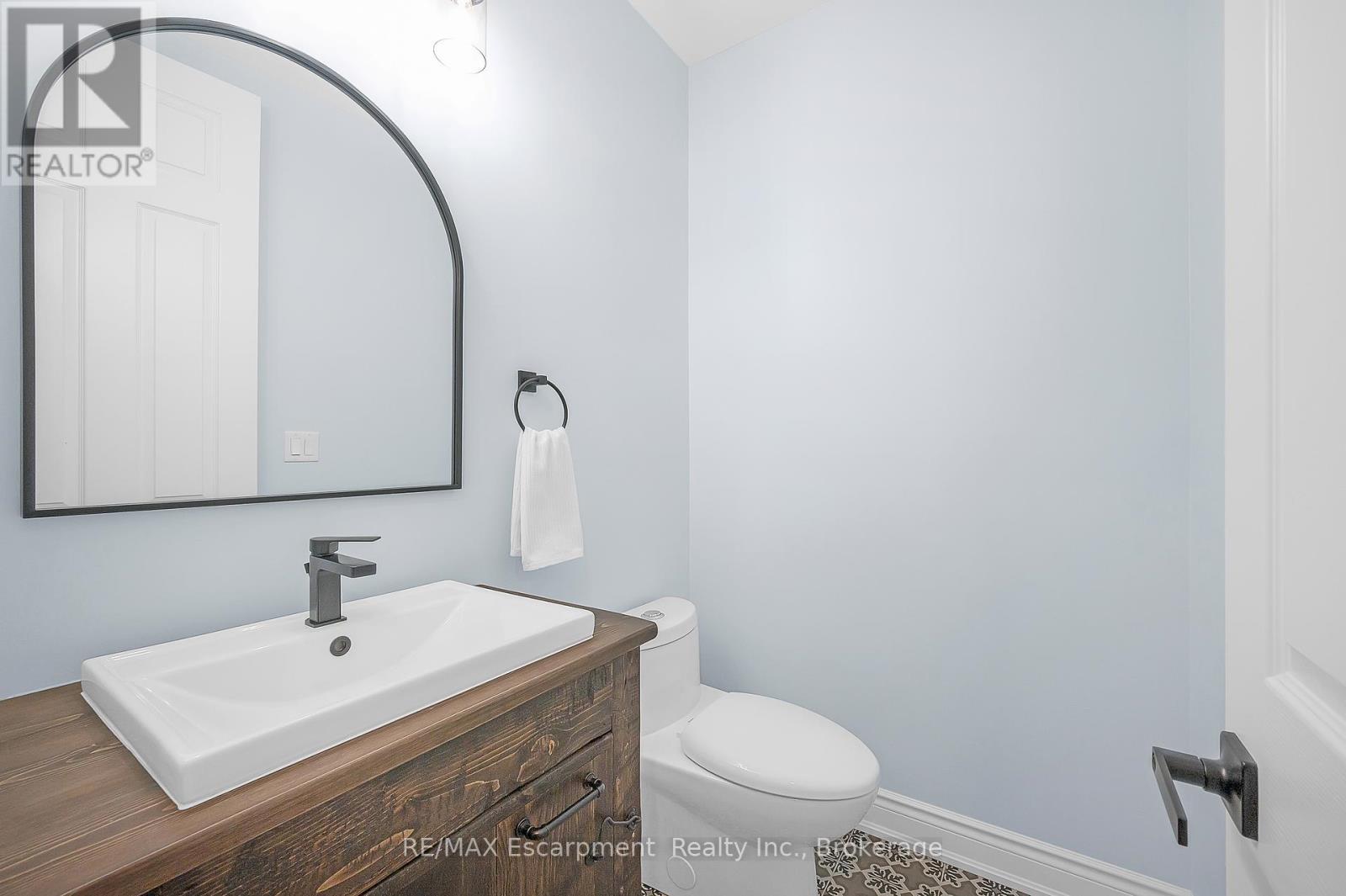 23 Howard Marshall Street, North Dumfries, Ontario  N0B 1E0 - Photo 15 - X12441584