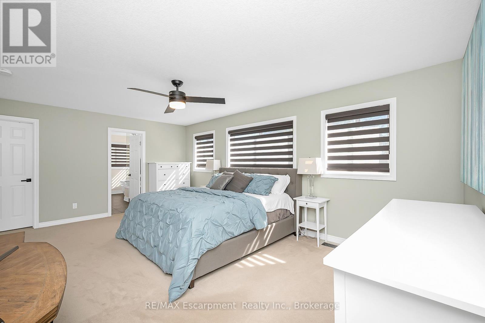 23 Howard Marshall Street, North Dumfries, Ontario  N0B 1E0 - Photo 17 - X12441584