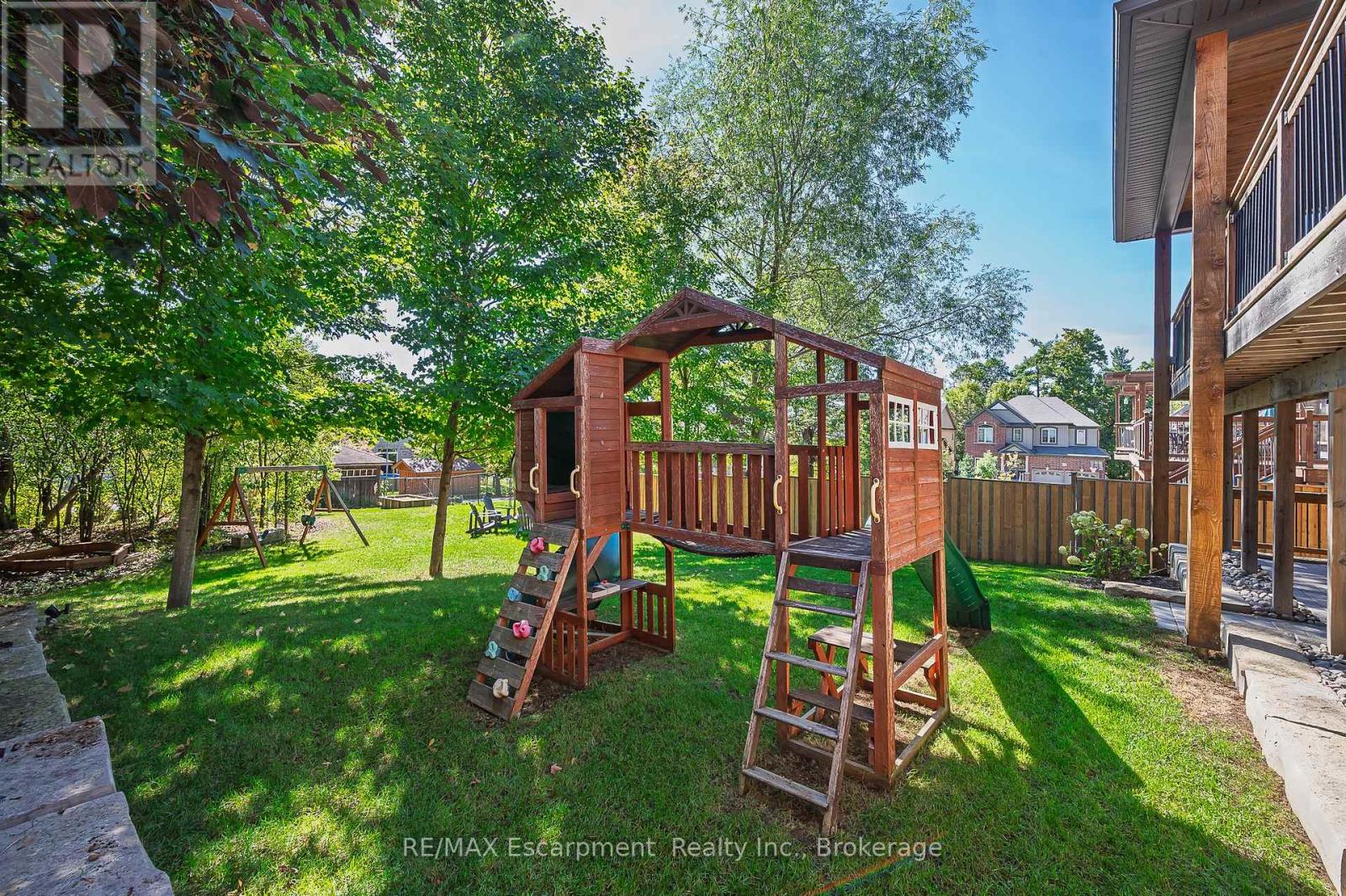 23 Howard Marshall Street, North Dumfries, Ontario  N0B 1E0 - Photo 43 - X12441584