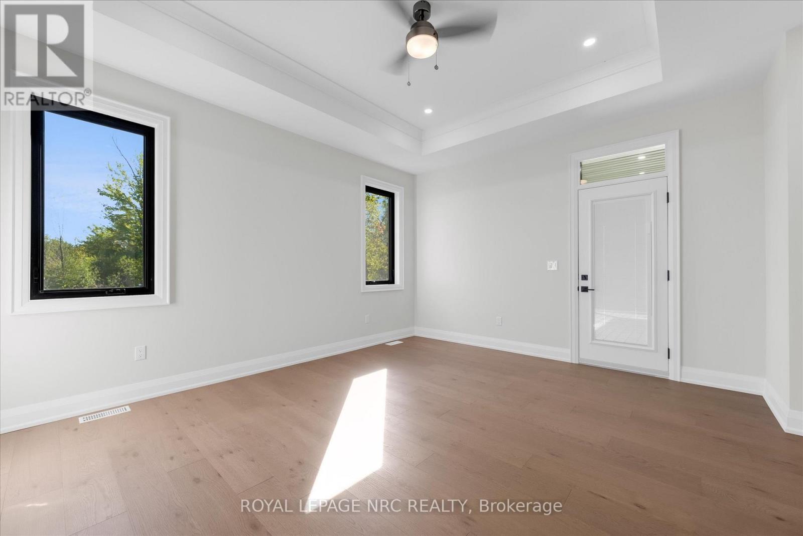 207 Forks Road, Welland (Dain City), Ontario  L3B 6C5 - Photo 25 - X12441544