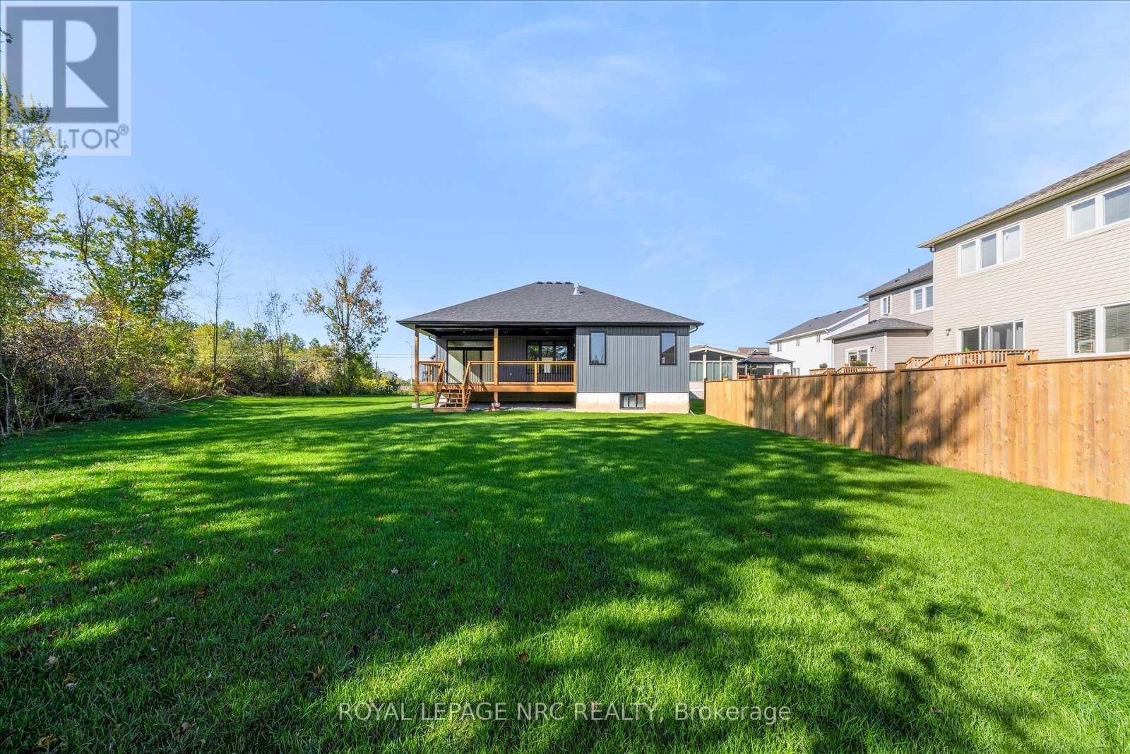 207 Forks Road, Welland (Dain City), Ontario  L3B 6C5 - Photo 35 - X12441544