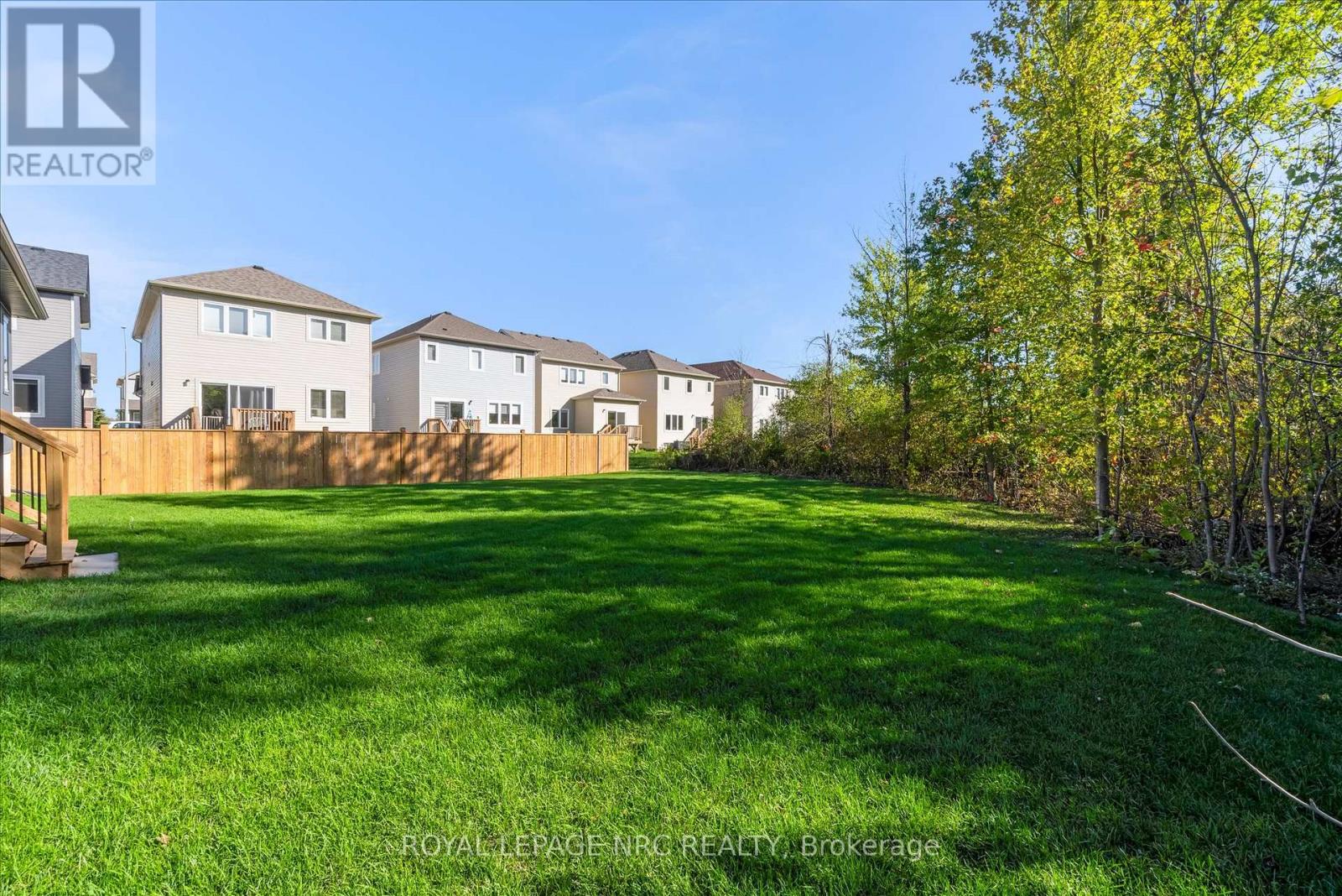 207 Forks Road, Welland (Dain City), Ontario  L3B 6C5 - Photo 37 - X12441544