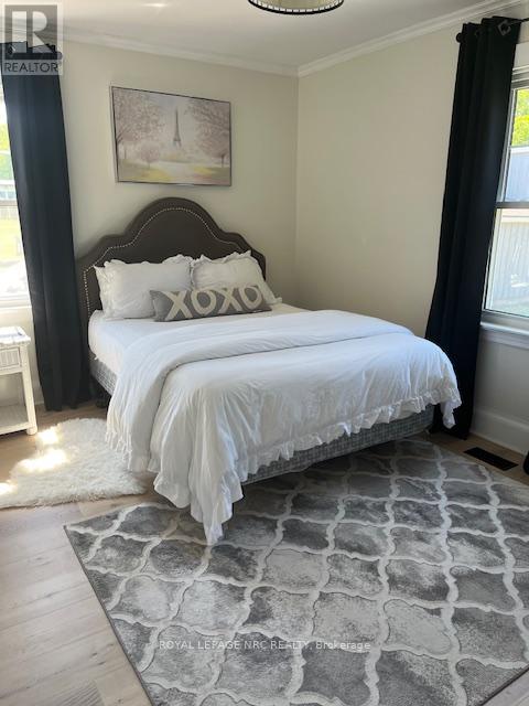 5706 King Street, Lincoln (Beamsville), Ontario  L0R 1B3 - Photo 5 - X12441546