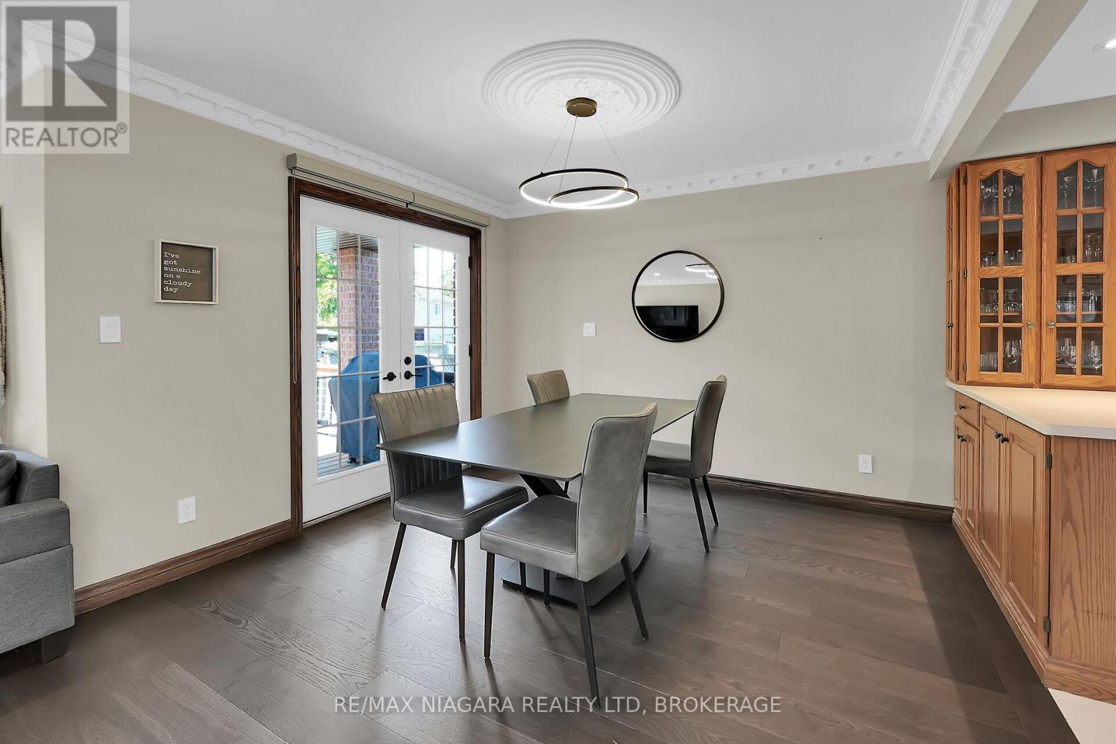 5 Lucerne Place, St. Catharines (Oakdale), Ontario  L2P 2E7 - Photo 19 - X12441548