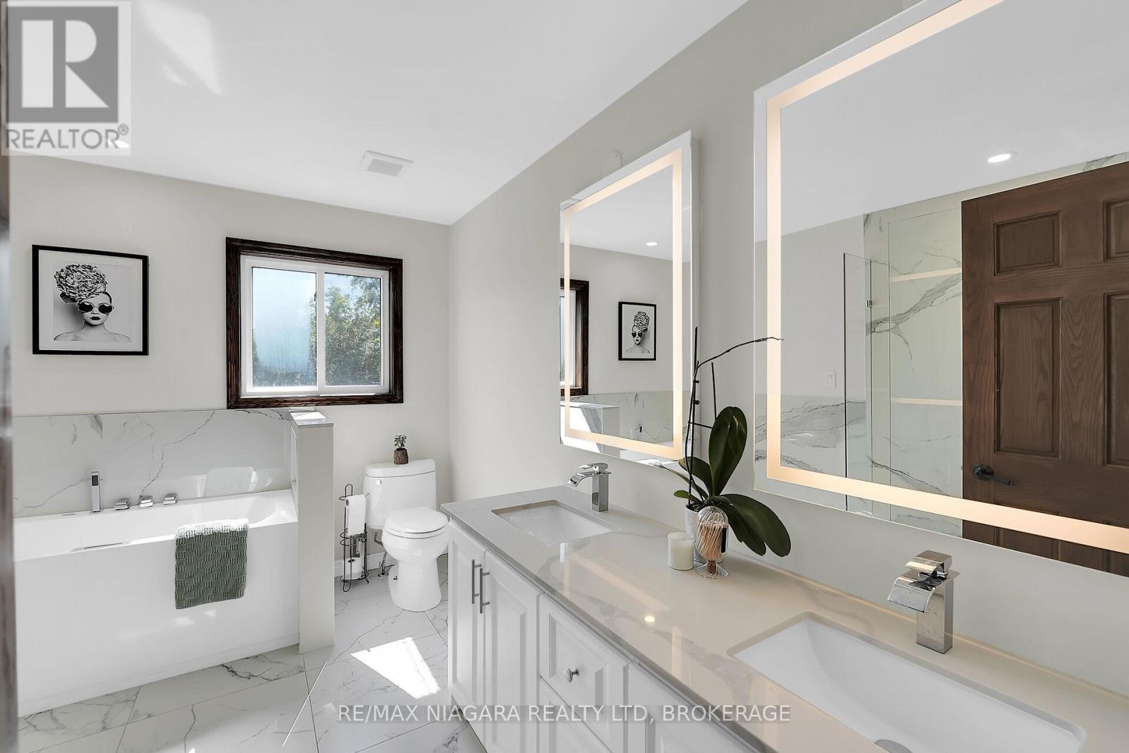 5 Lucerne Place, St. Catharines (Oakdale), Ontario  L2P 2E7 - Photo 29 - X12441548