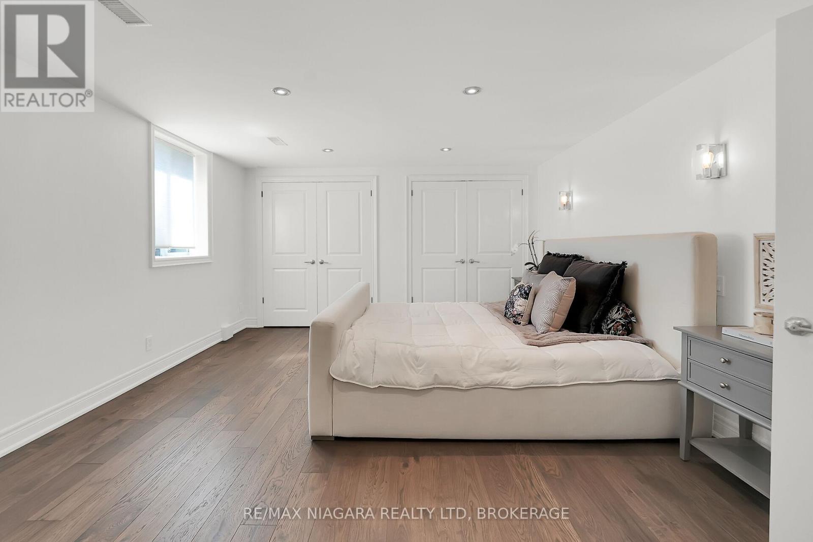 5 Lucerne Place, St. Catharines (Oakdale), Ontario  L2P 2E7 - Photo 36 - X12441548