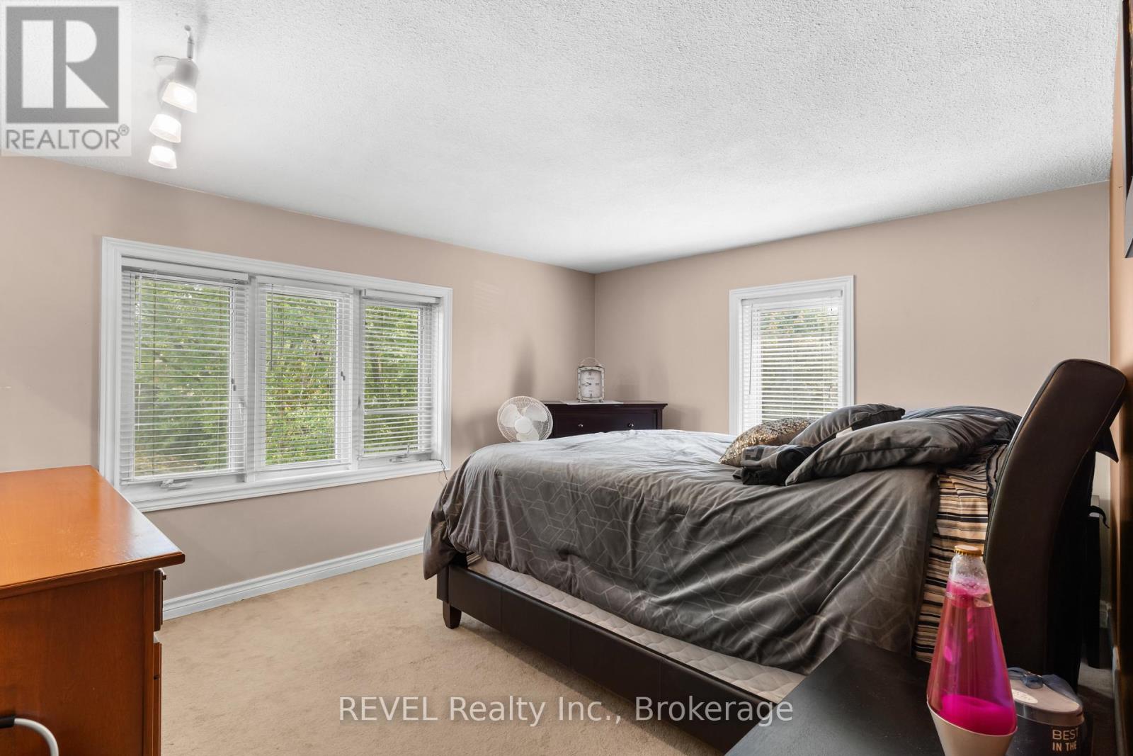 32 Bay Avenue, Welland (Dain City), Ontario  L3B 3G6 - Photo 18 - X12441570