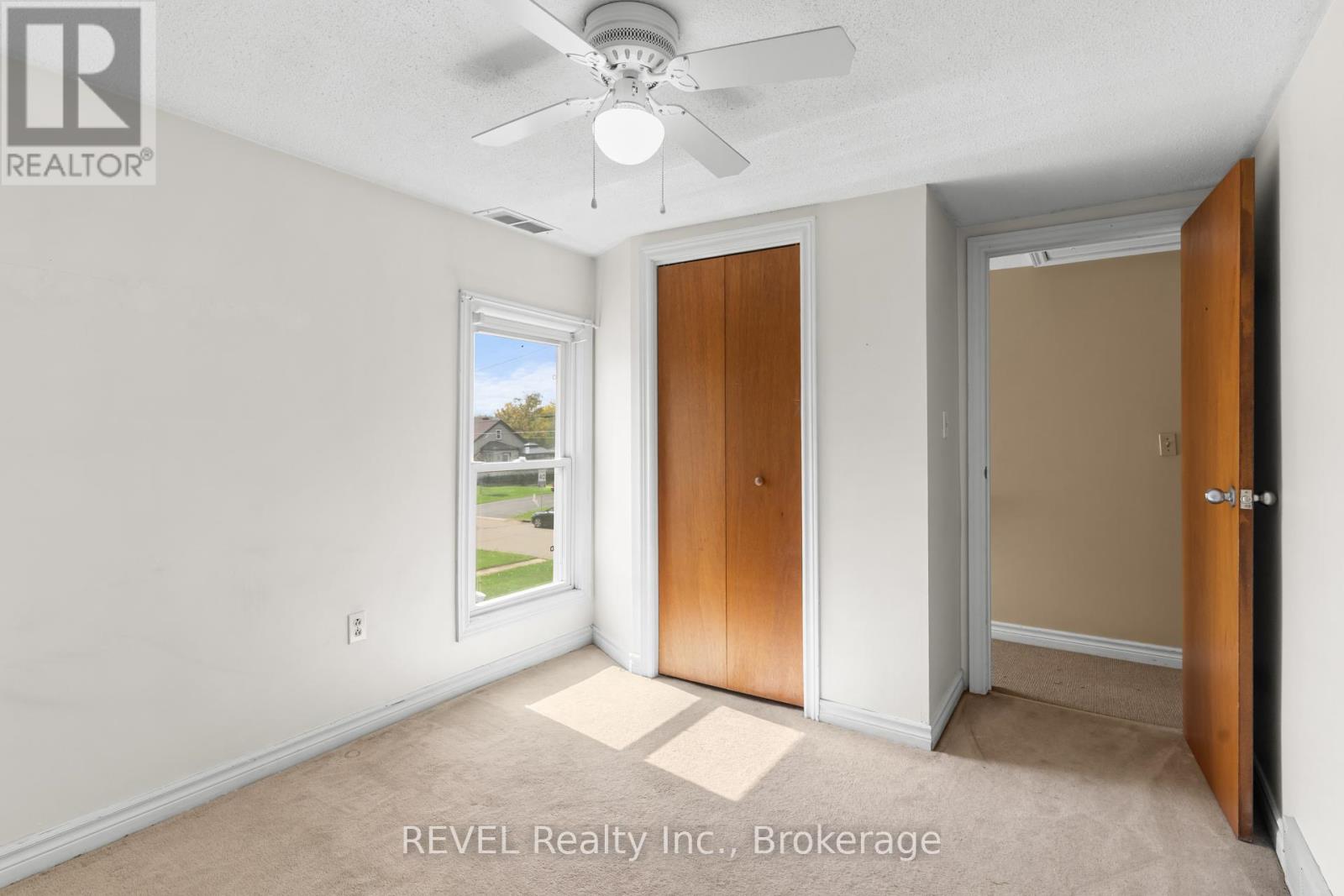 32 Bay Avenue, Welland (Dain City), Ontario  L3B 3G6 - Photo 19 - X12441570