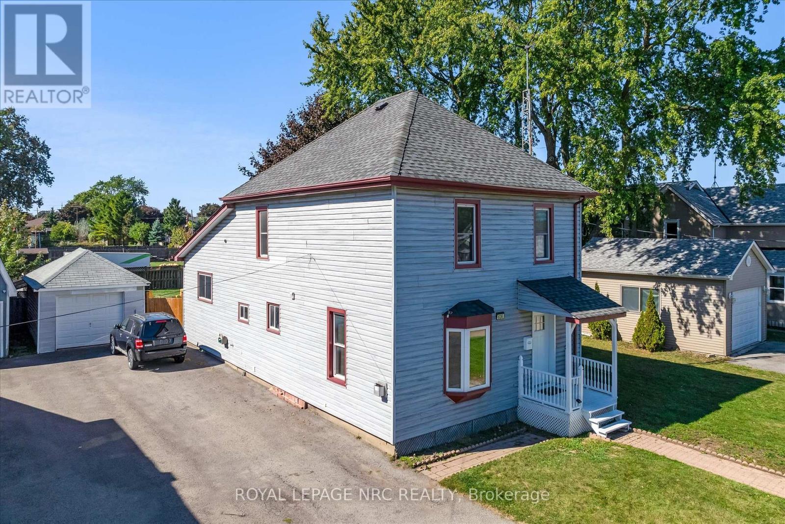 636 Elm Street, Port Colborne (Main Street), Ontario  L3K 4P8 - Photo 1 - X12441597