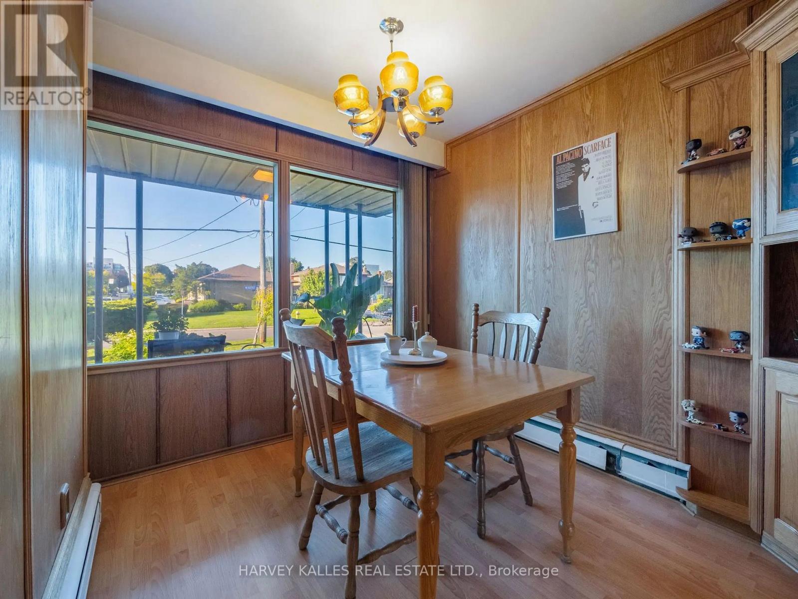 49 Wenderly Drive, Toronto, Ontario  M6B 2P1 - Photo 19 - W12441485