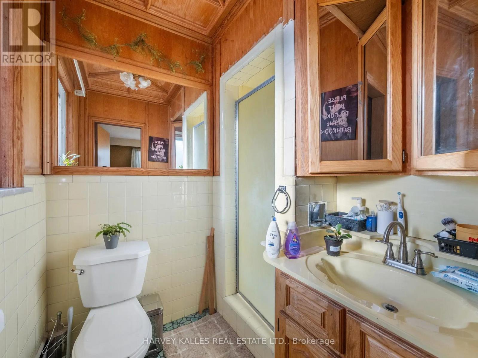 49 Wenderly Drive, Toronto, Ontario  M6B 2P1 - Photo 26 - W12441485