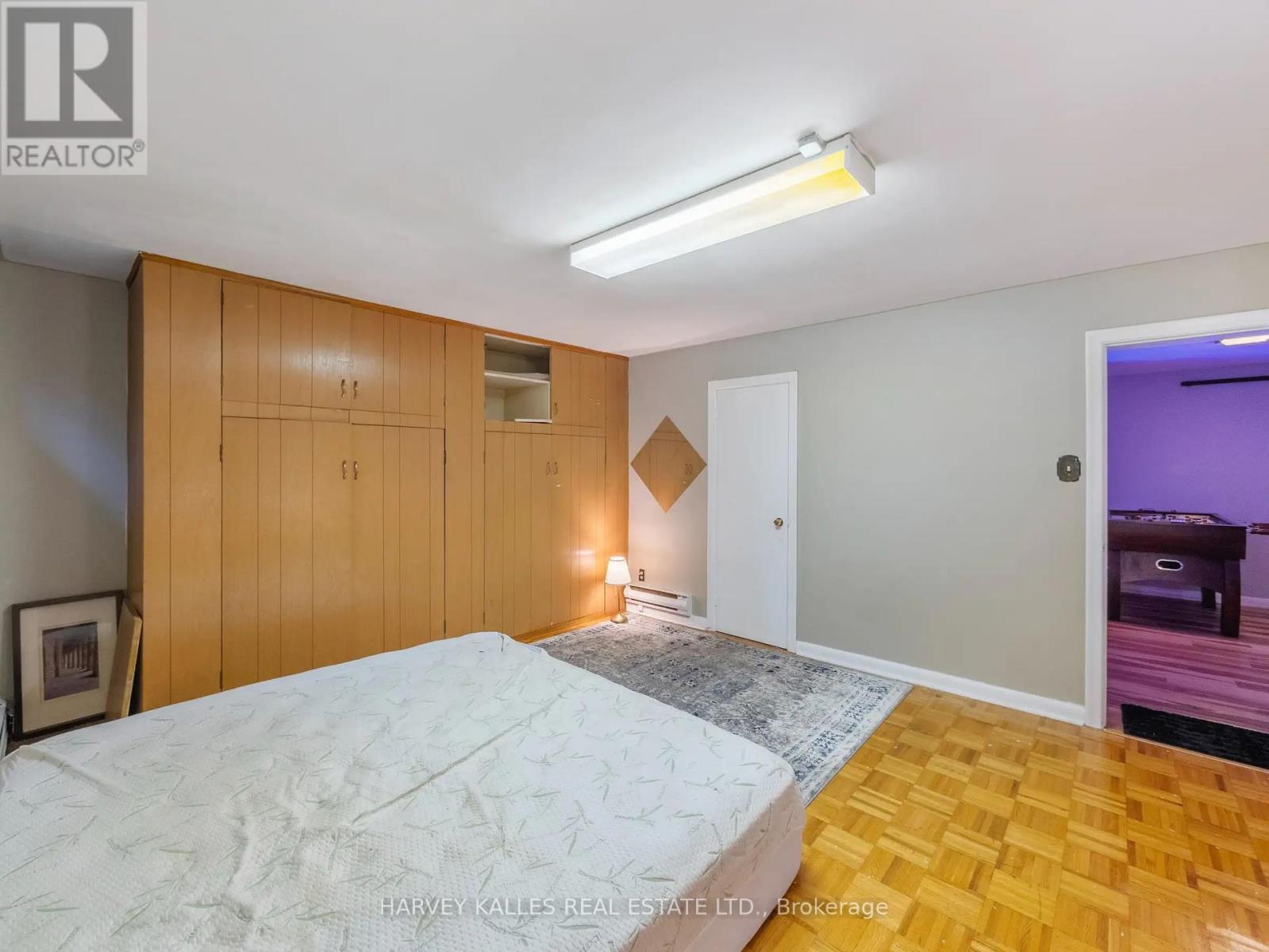 49 Wenderly Drive, Toronto, Ontario  M6B 2P1 - Photo 40 - W12441485