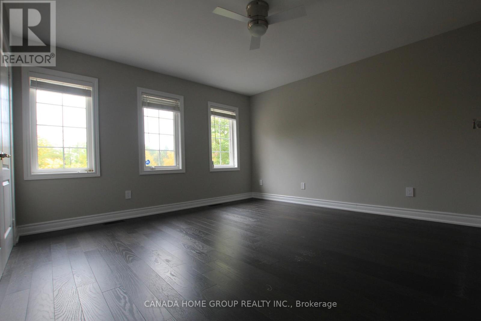 129 Creek Path Avenue, Oakville, Ontario  L6L 8T3 - Photo 15 - W12441496