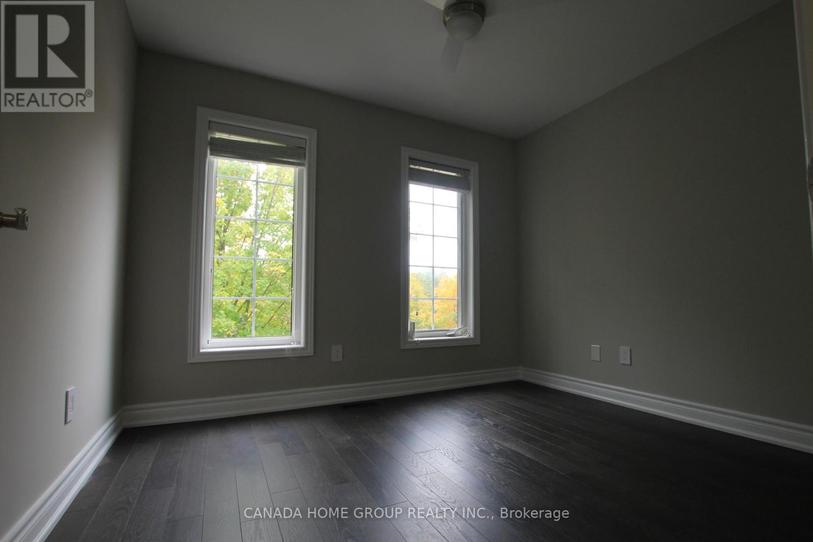 129 Creek Path Avenue, Oakville, Ontario  L6L 8T3 - Photo 19 - W12441496
