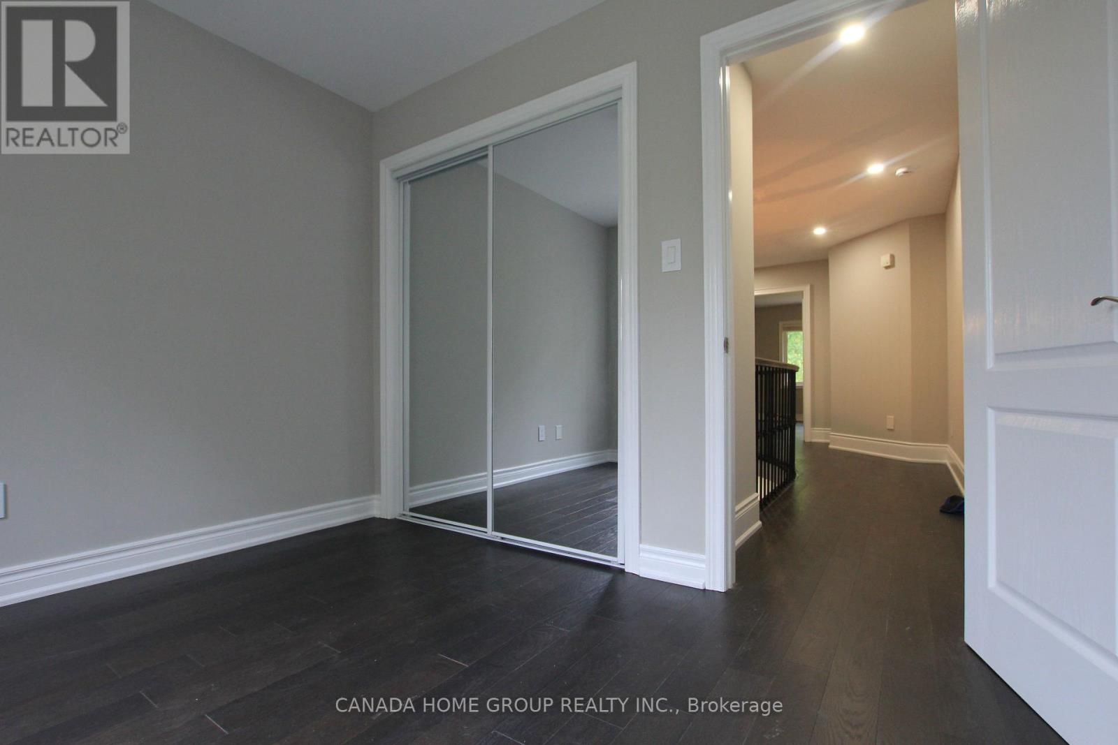 129 Creek Path Avenue, Oakville, Ontario  L6L 8T3 - Photo 20 - W12441496