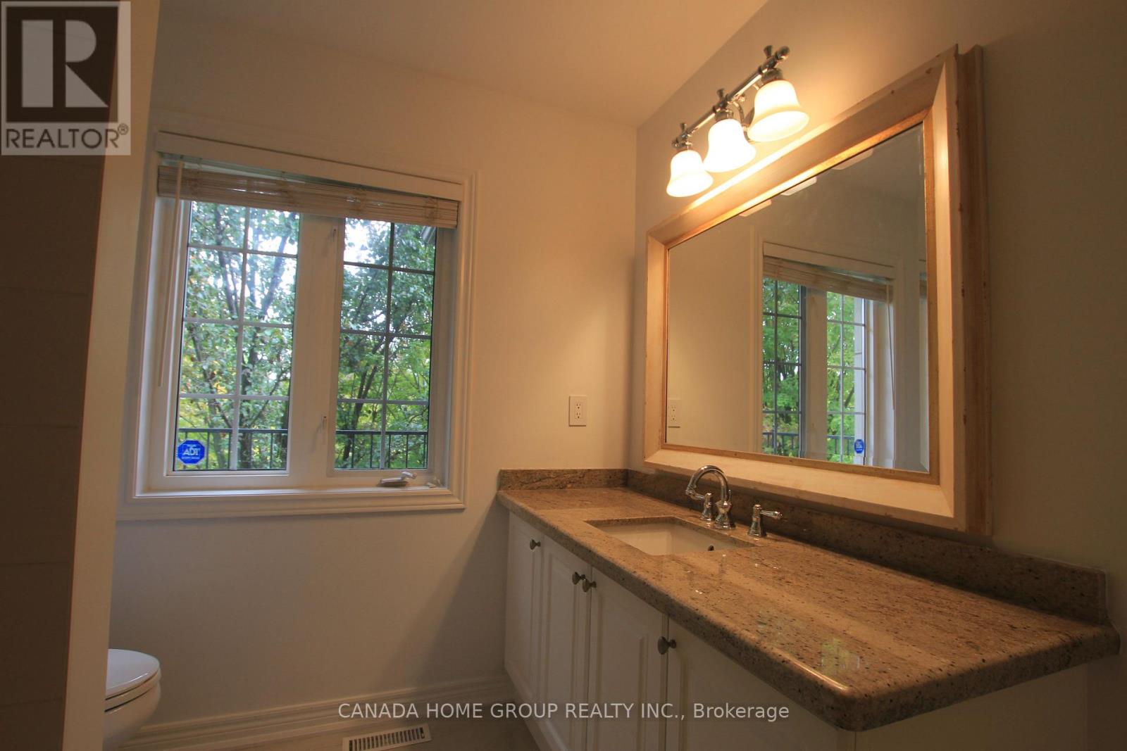 129 Creek Path Avenue, Oakville, Ontario  L6L 8T3 - Photo 26 - W12441496