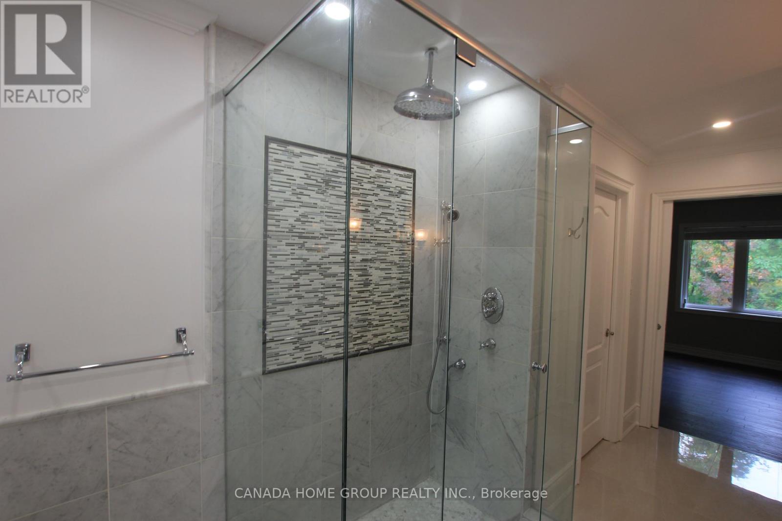 129 Creek Path Avenue, Oakville, Ontario  L6L 8T3 - Photo 36 - W12441496
