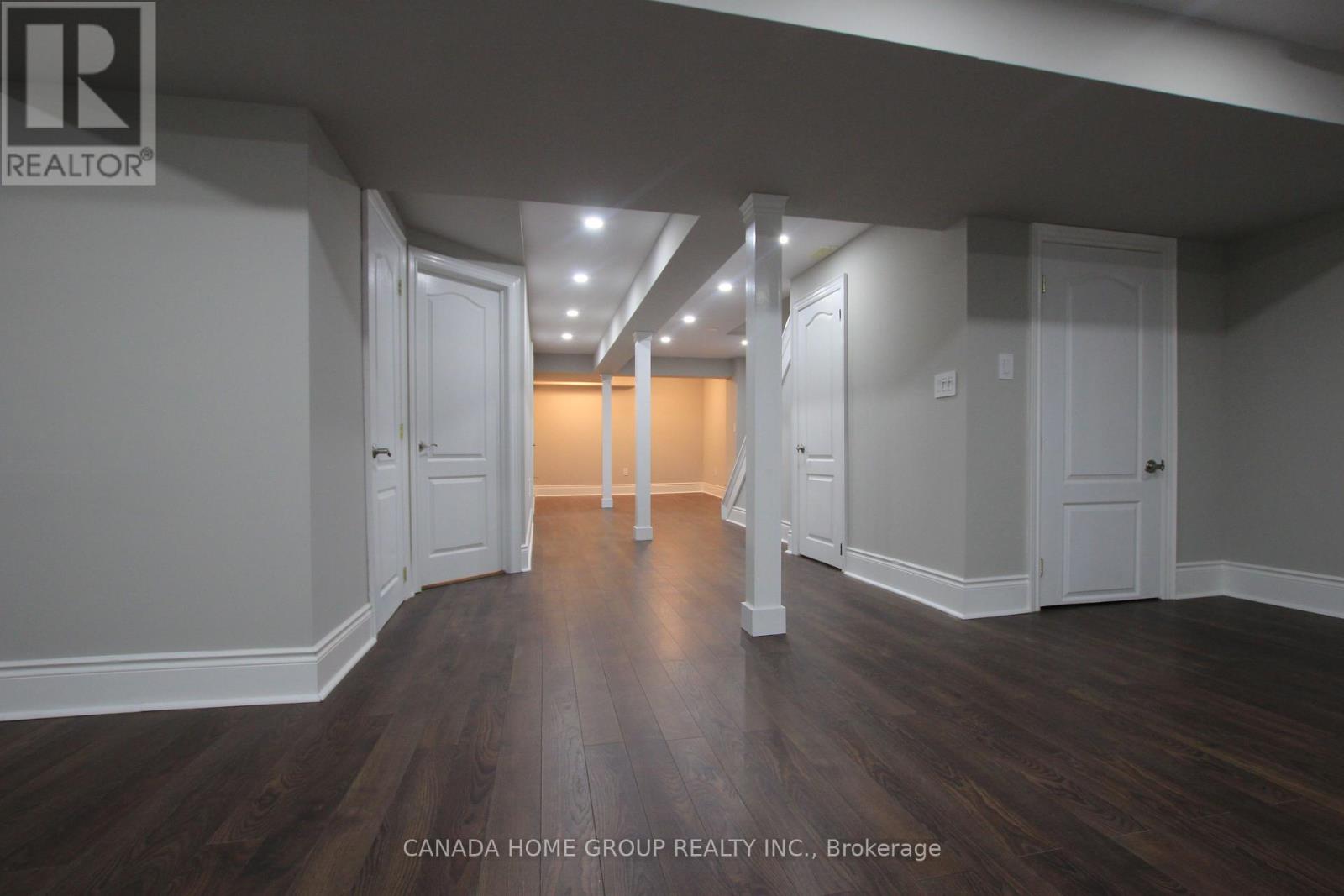 129 Creek Path Avenue, Oakville, Ontario  L6L 8T3 - Photo 40 - W12441496