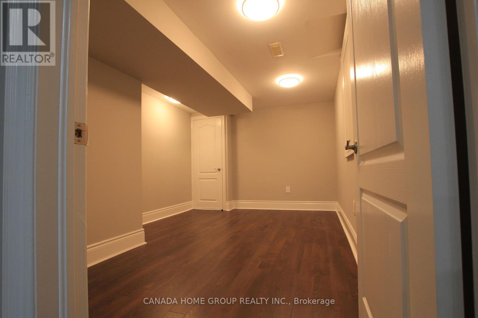 129 Creek Path Avenue, Oakville, Ontario  L6L 8T3 - Photo 43 - W12441496