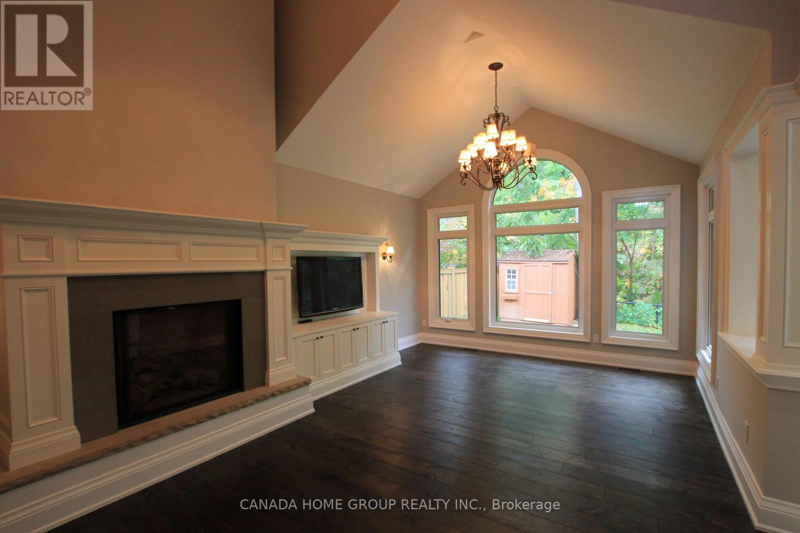 129 Creek Path Avenue, Oakville, Ontario  L6L 8T3 - Photo 9 - W12441496