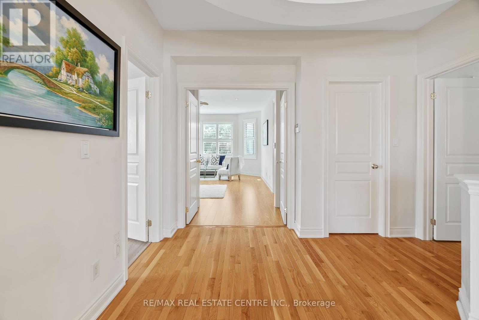 645 Cranleigh Court, Mississauga, Ontario  L5H 4L4 - Photo 26 - W12441499
