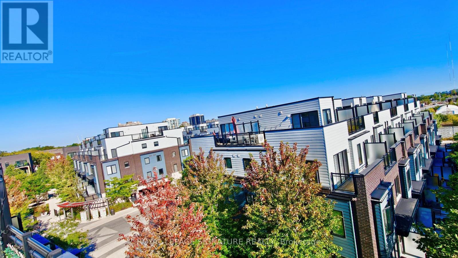 4 - 2232 Bromsgrove Road, Mississauga, Ontario  L5J 0B3 - Photo 14 - W12441509