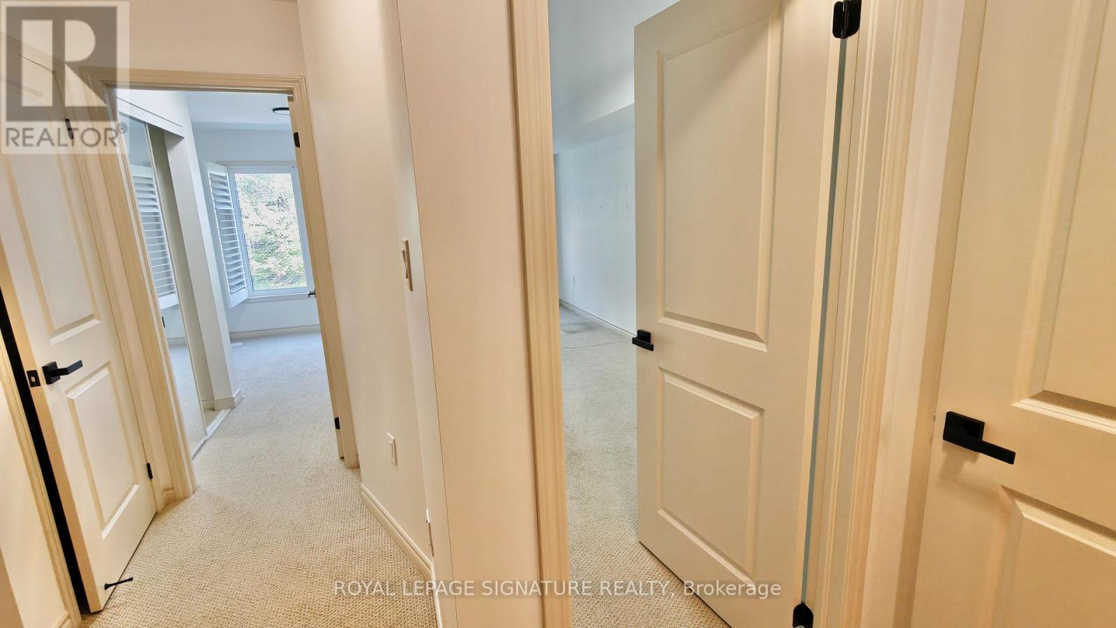 4 - 2232 Bromsgrove Road, Mississauga, Ontario  L5J 0B3 - Photo 6 - W12441509