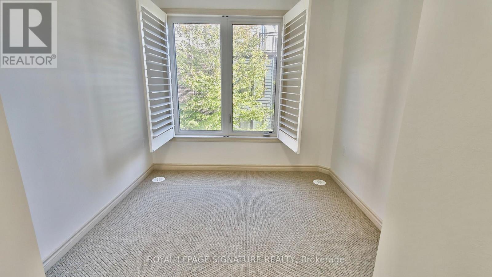 4 - 2232 Bromsgrove Road, Mississauga, Ontario  L5J 0B3 - Photo 9 - W12441509
