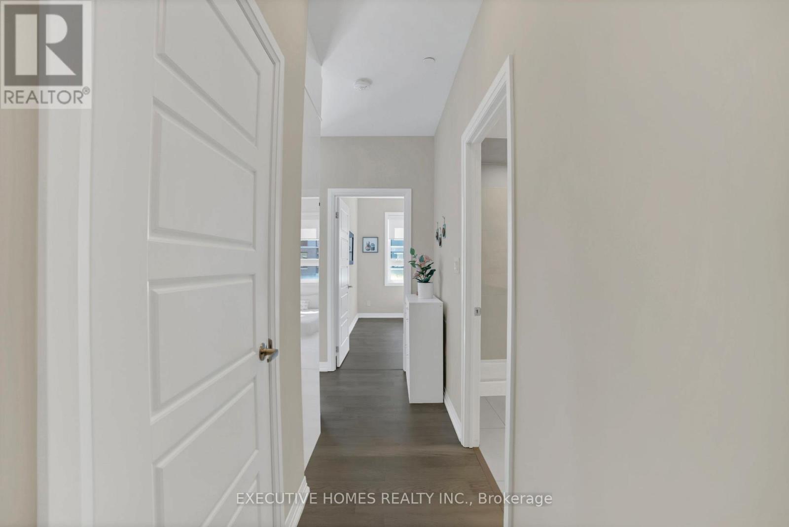 208 - 3265 Carding Mill Trail, Oakville, Ontario  L6M 5P7 - Photo 5 - W12441515