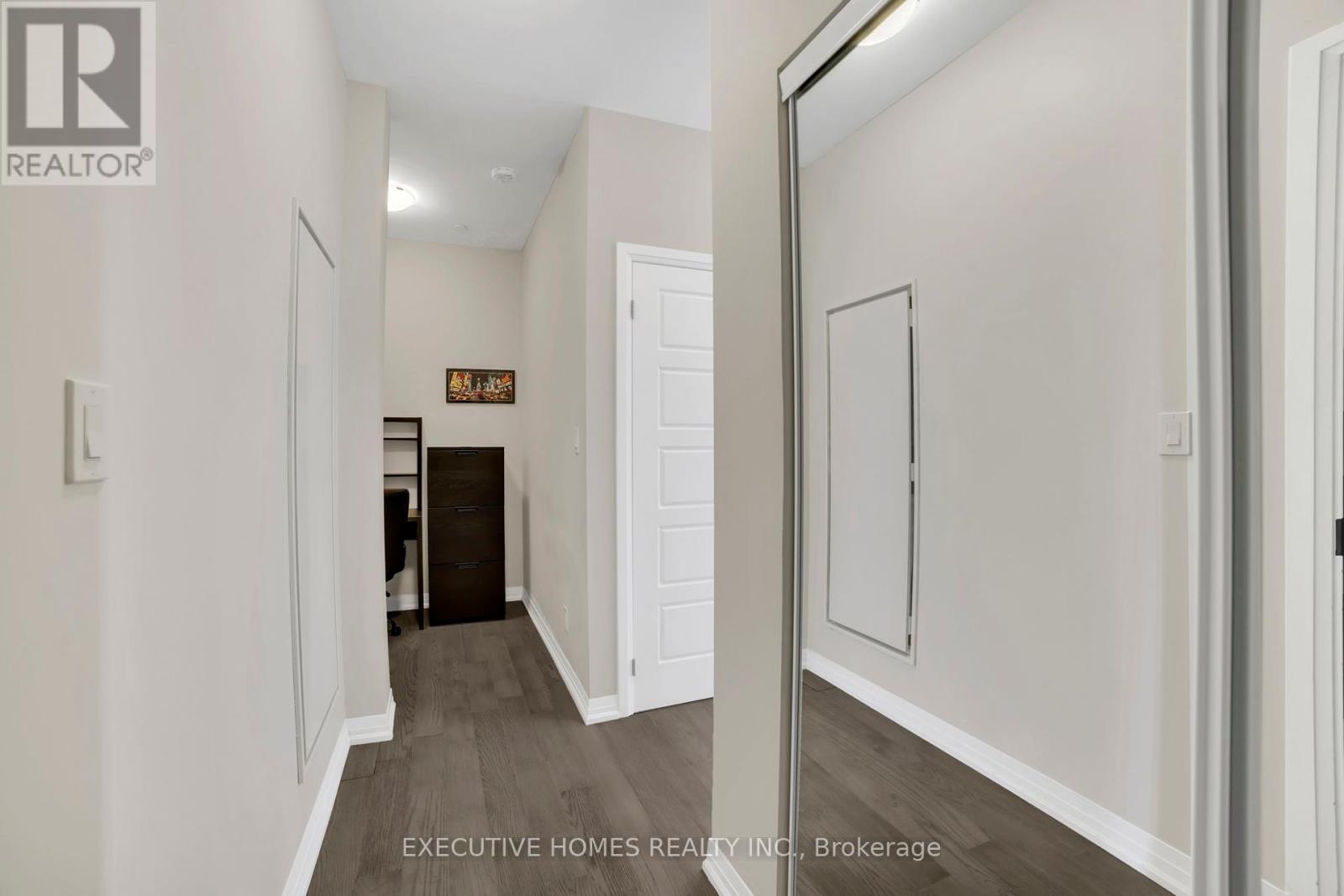 208 - 3265 Carding Mill Trail, Oakville, Ontario  L6M 5P7 - Photo 6 - W12441515