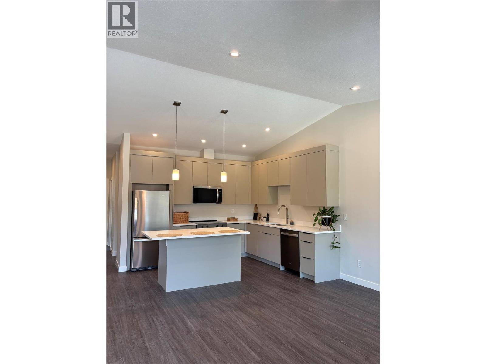 2728 Huckleberry Lane, Kimberley, British Columbia  V1A 3E4 - Photo 4 - 10364820