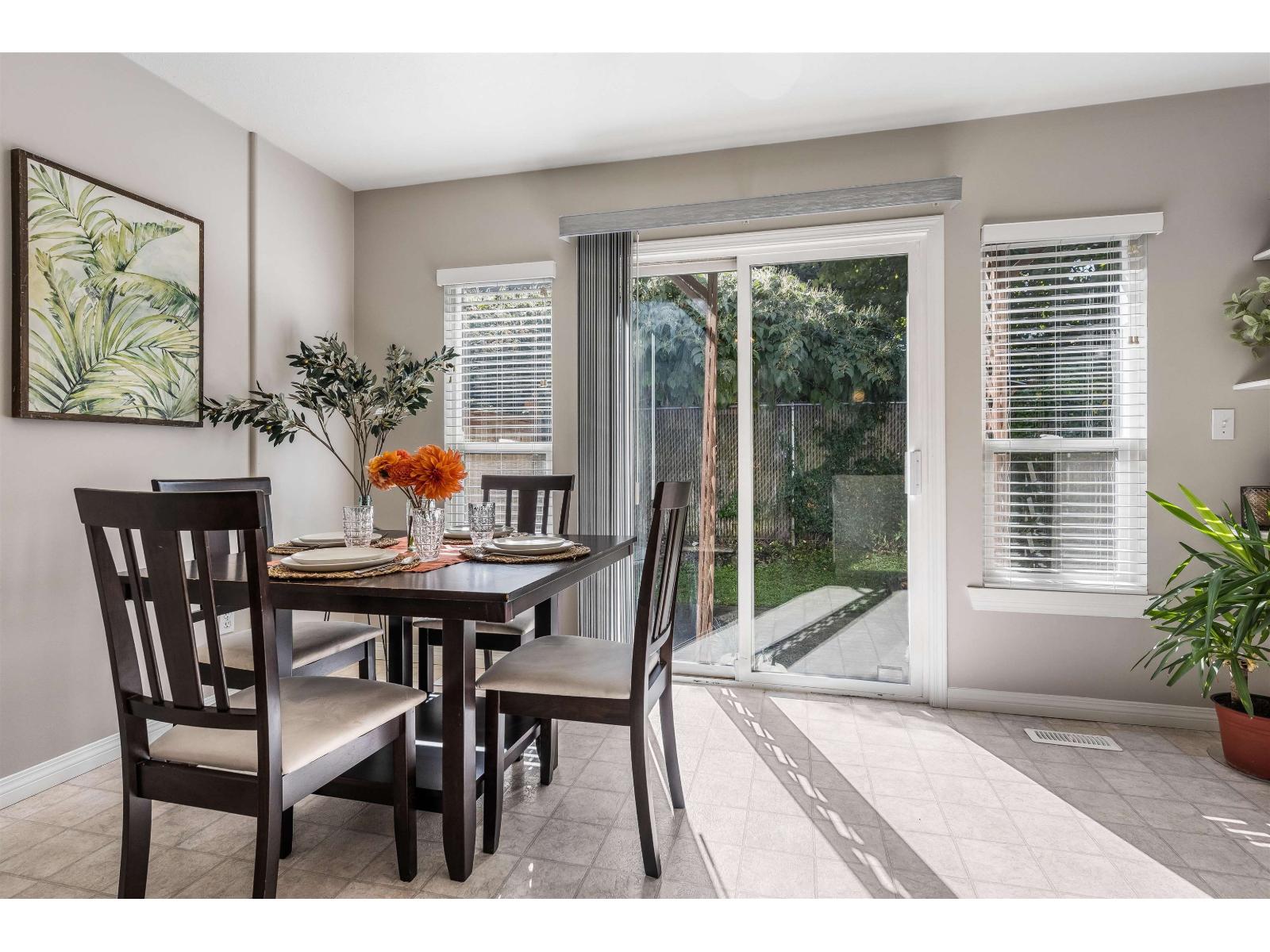 8 45932 Lewis Avenue, Chilliwack Proper West, Chilliwack, British Columbia  V2P 3C2 - Photo 3 - R3054817