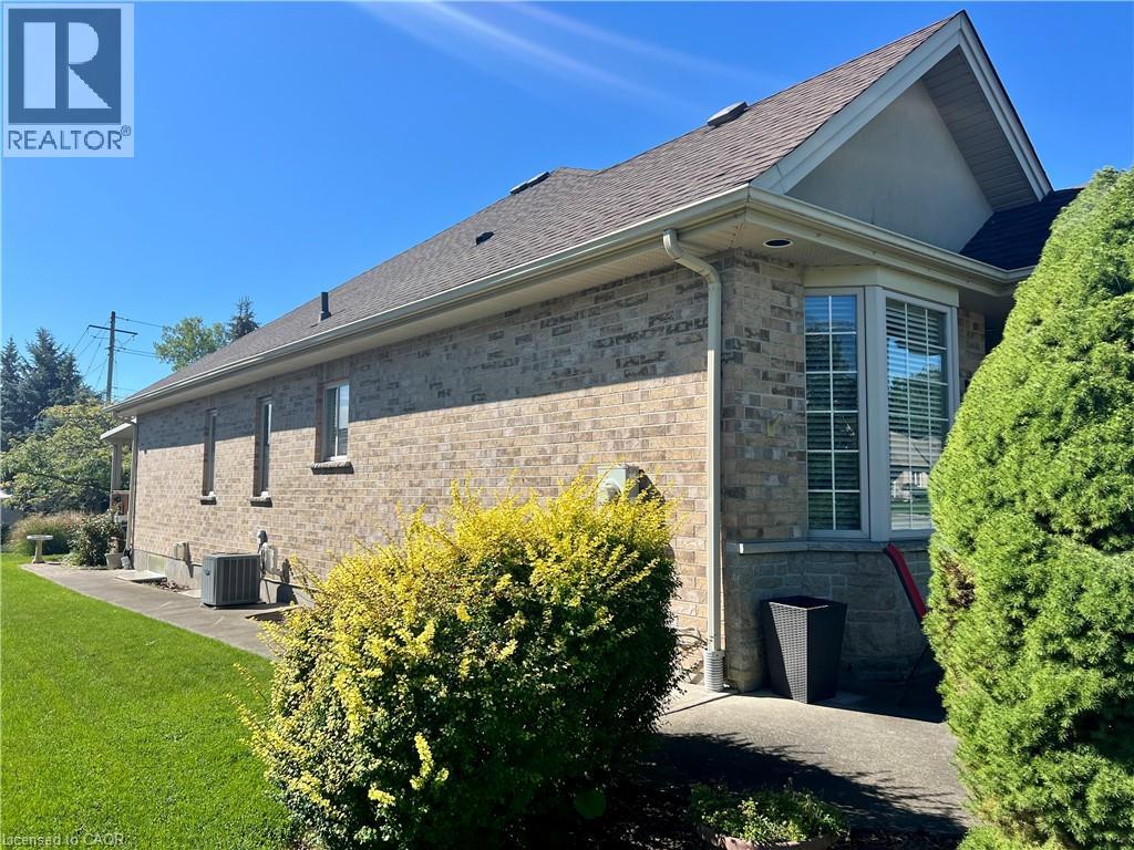 21 Willowlanding Court, Welland, Ontario  L3C 7L7 - Photo 22 - 40775226