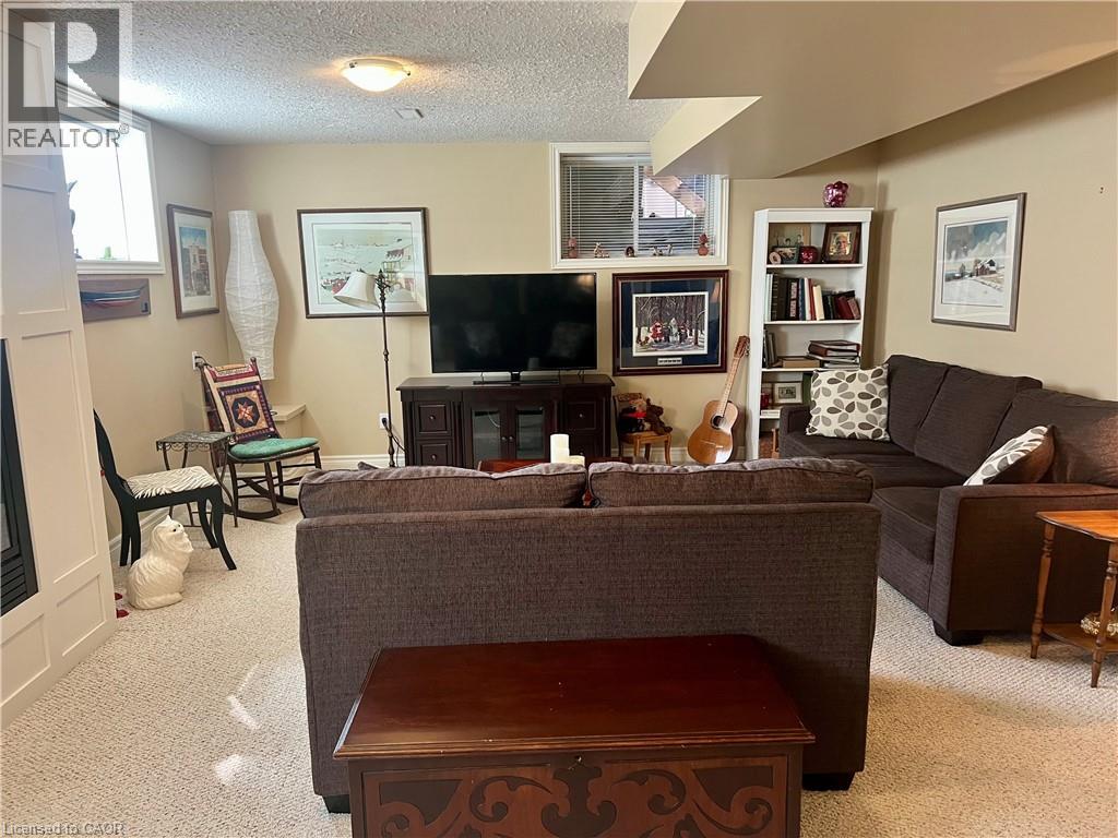 21 Willowlanding Court, Welland, Ontario  L3C 7L7 - Photo 18 - 40775226