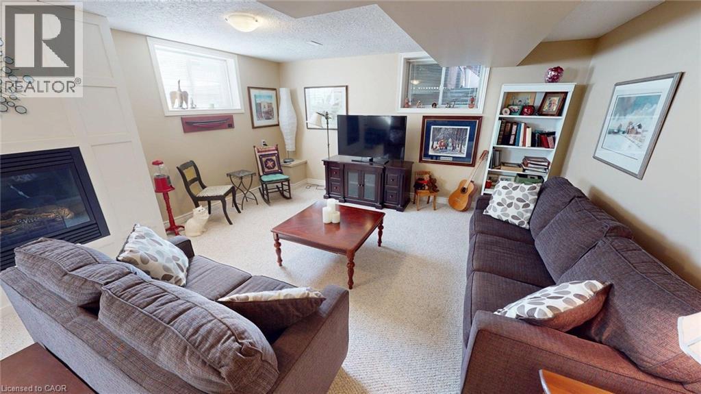 21 Willowlanding Court, Welland, Ontario  L3C 7L7 - Photo 17 - 40775226