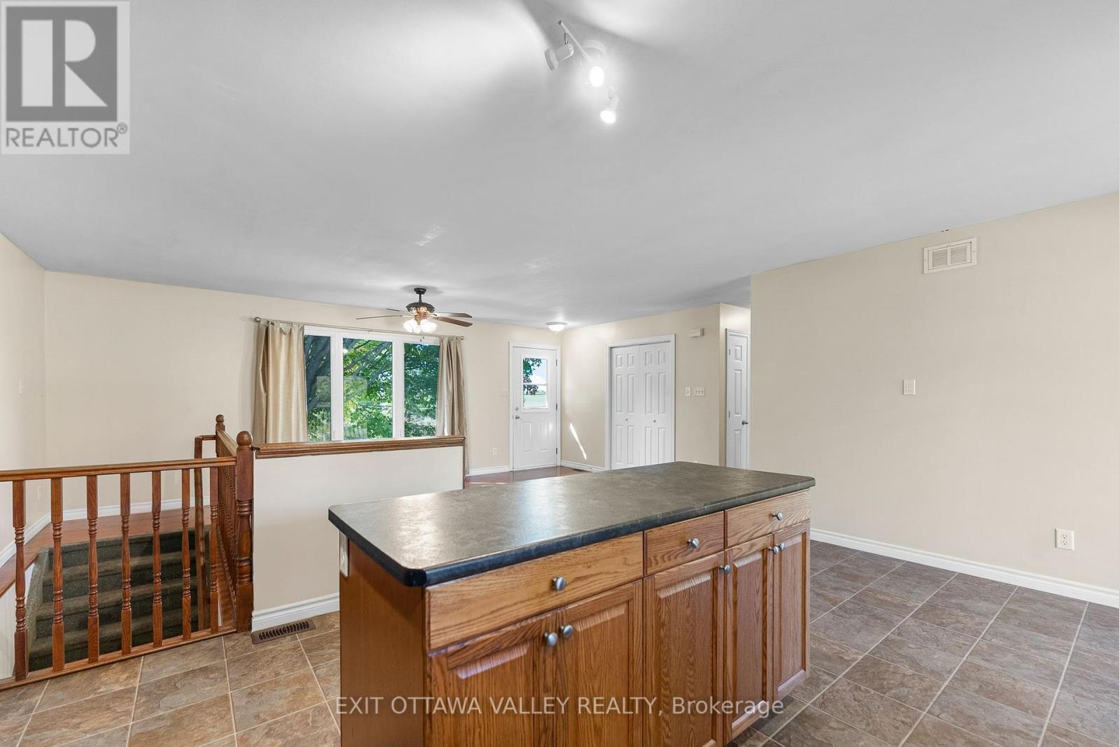 2155 Foresters Falls Road, Whitewater Region, Ontario  K0J 1V0 - Photo 12 - X12441547
