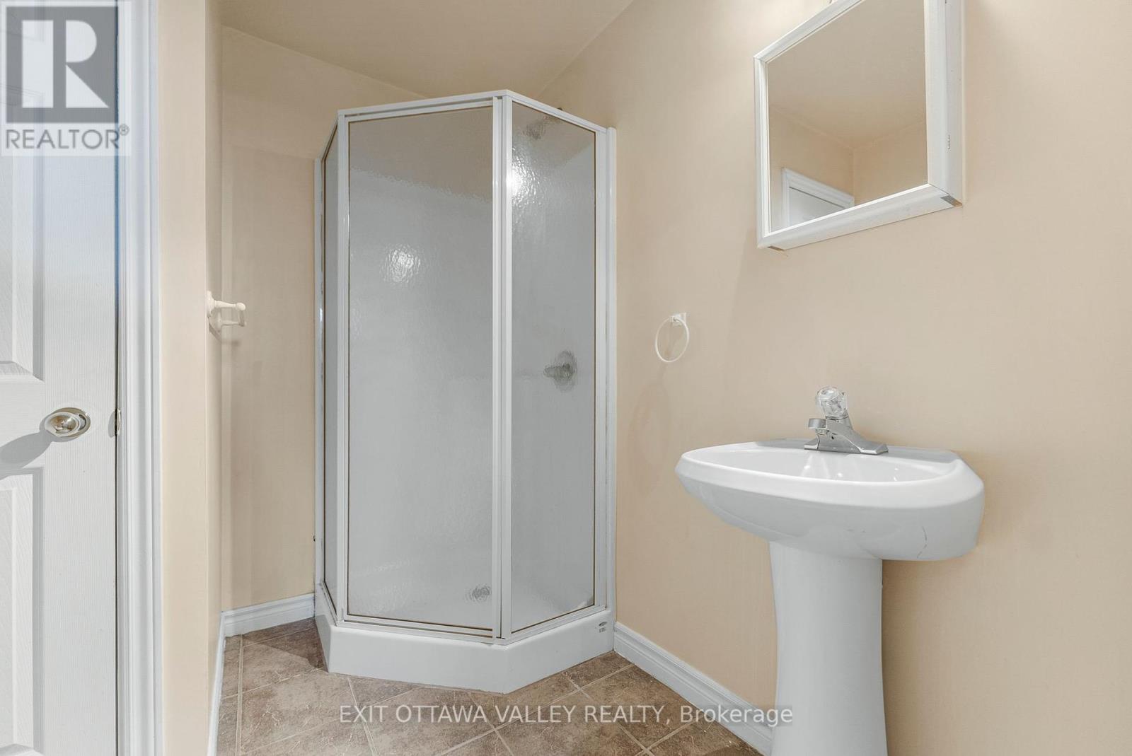 2155 Foresters Falls Road, Whitewater Region, Ontario  K0J 1V0 - Photo 18 - X12441547