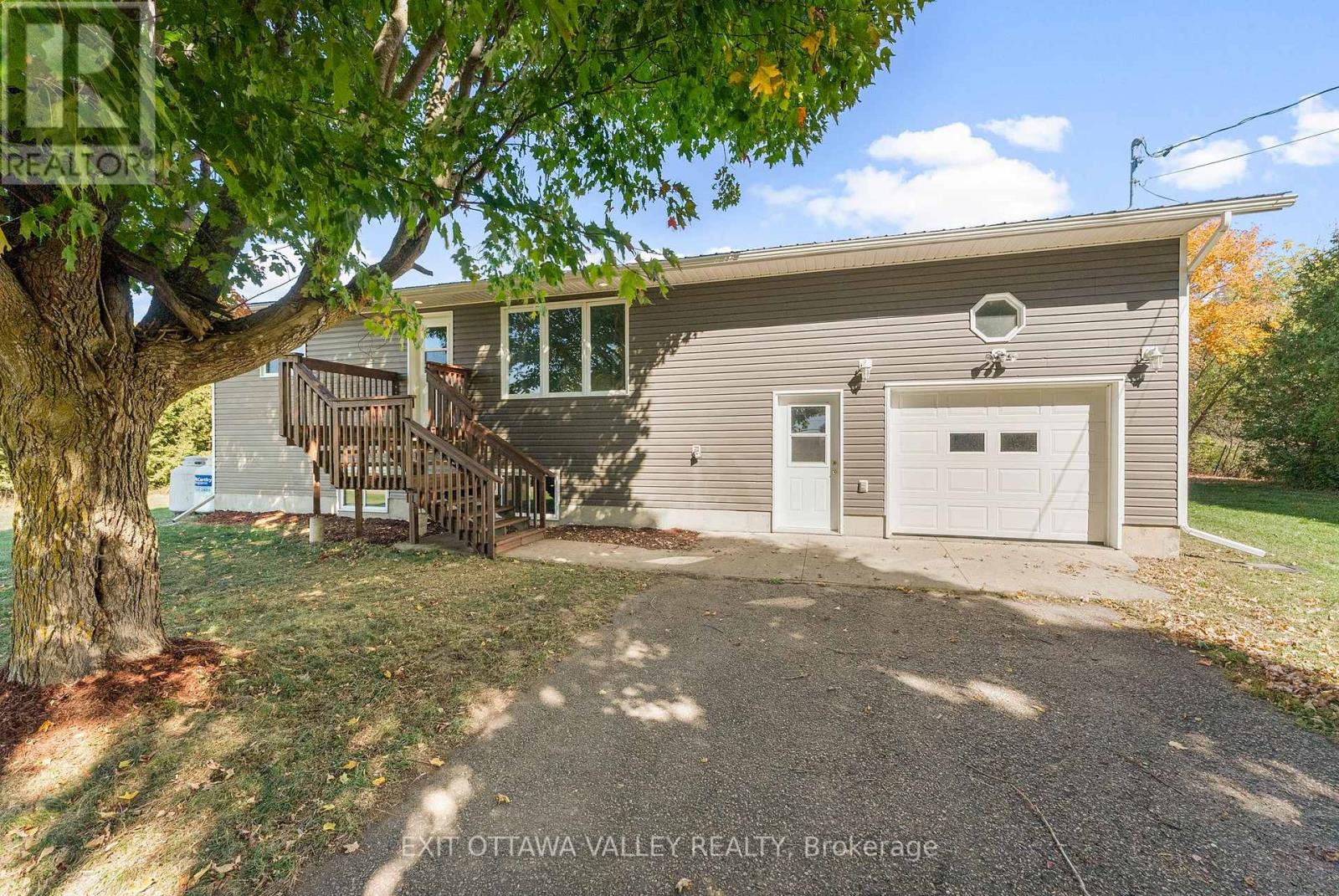 2155 Foresters Falls Road, Whitewater Region, Ontario  K0J 1V0 - Photo 2 - X12441547